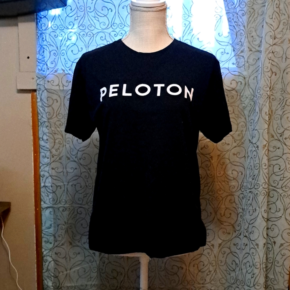 Peloton tshirt